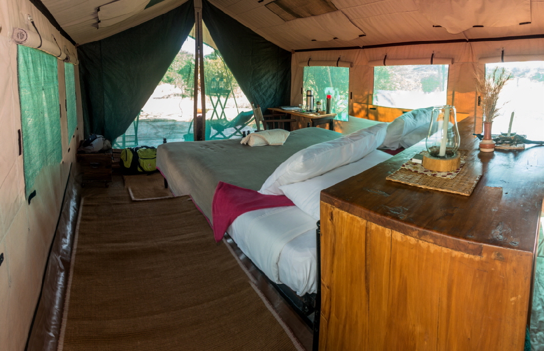 Zelt im Mdonya Old river camp