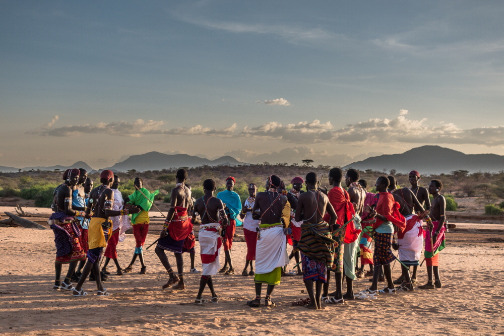 Tanz der jungen Samburu 
